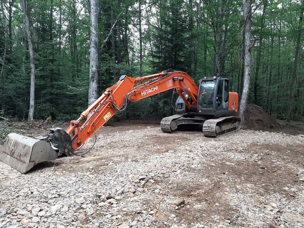 HITACHI-225-(2)